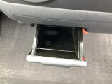 灰皿が付いてます。