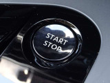 【プッシュスタート】キーが車内にあれば、エンジンの始動・停止はブレーキを踏んでスイッチを押すだけ!キーを取り出す手間を省き、ワンプッシュで操作するので簡単でスムーズ!