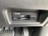 ETC2.0を装備。DSRC通信方式によって双方向通信することでカーナビと高速道路がリアルタイムに情報連携して、便利で快適なドライブ体験を提供します。