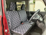 運転席シート廻りは使用感も少なく、良好な状態となっています。丁寧に使われていたことがよくわかりますね。
