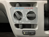 ダイハツ認定中古車のこの1台は もしもの時も安心できる保証もしっかり付いて 納車前には法定12ヶ月点検整備を行います!ダイハツはお客様に安心してお乗り頂ける中古車をご提案させて頂きます!