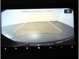 後方確認に便利なバックカメラ装備!!バックカメラにはガイド線を表示することも可能で、狭い駐車場や後方が確認しづらい場所に駐車するときや、車を切り返す時に便利な装備です!!