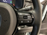 【アダプティブ・クルーズ・コントロール】予め設定した車速内でクルマが自動的に加減速。 前走車との適切な車間距離を維持しながら追従走行し、高速道路でのドライバーの疲労を軽減してくれる嬉しい機能付♪