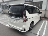 セレナ 1.2 e-POWER ハイウェイスターV 