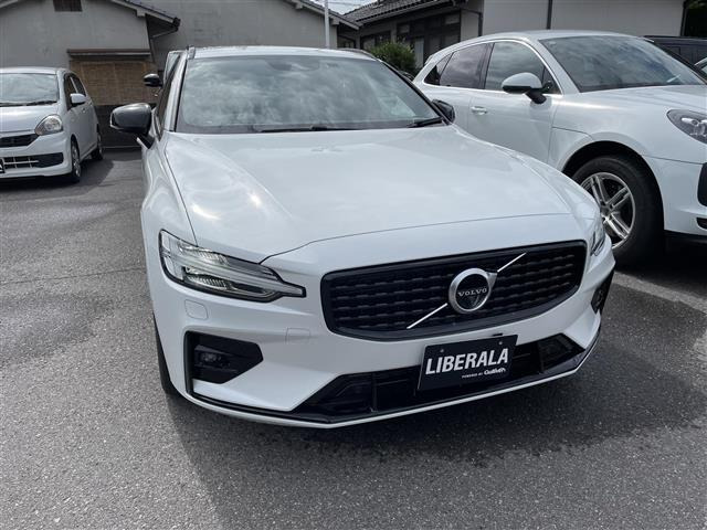 ボルボ V60 B5 Rデザイン 本革シート 修復歴無し の中古車詳細 (24,000