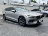 親切・丁寧な専門メカニックスタッフが応対!・車検・点検整備・事故等の修理などアフターサービスも安心。お車のカスタマイズ相談も受付中!お気軽にサービススタッフまでお声がけください!