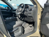 運転席足元