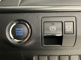 残価設定型クレジットをご用意しております。車両価格の一部をあらかじめ残価として据え置き、残りの金額を分割払いとするプランです。 詳しくはスタッフにお問合せください。