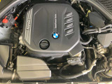 BMWのエンジンは世界的にも認められている高性能エンジンです。レスポンスがよく高回転型の心地よい吹きあがりなど駆け抜ける歓びのキーになる部分でございます。