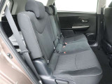 ゆとりある広々とした車内空間は、ドライブを始め買い物やレジャーなど、幅広く活躍します。一人でもみんなとでもお出かけを楽しみましょう!