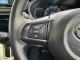 ステアリングスイッチ装備!運転しながら手元でオーディオの操作などができます。