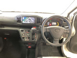 見通しのよいすっきりとした視界で、誰でも運転しやすいです。運転のしやすさは疲れにくさにも繋がりますよ♪