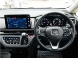とても握りやすいステアリング!運転手の気持ちがそのまま伝わるかのような反応をしてくれます!小物入れや各ボタンの配置にこだわり、とても使いやすいです !視認性も良好なのでロングドライブもお任せ下さい!