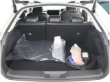 広々としたラゲージスペースを備えています。大きなものや長さのある荷物もしっかりと積み込めます。