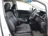 運転席廻りです。
