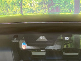 【トヨタセーフティセンス】走行中に前方の車両等を認識し、衝突しそうな時は警報とブレーキで衝突回避と被害軽減をアシスト。より安全にドライブをお楽しみいただけます。