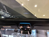 車両は屋内展示しておりますので天候に関係なくごゆっくりコンディションご確認頂けます。車両を倉庫へ保管している場合が御座いますのでご来店前に在庫確認頂けると幸いです。TEL072-784-8800