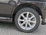 タイヤは納車時に新品にします!