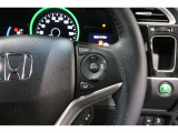 Hondaセンシングの機能のひとつ、アダプティブクルーズコントロール付!アクセルから足を離しても設定したスピードと前車との車間を保ち走行してくれます!車線維持もアシスト☆高速道路で疲労軽減ですね☆