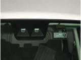 ドライブレコーダー装備:車の走行中の主に外観を中心に記録する撮影機材です!交通事故発生時の責任の所在を明確にしたり、観光等を記録するのにも役立ちます!