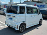 店舗間での在庫車両の移動がございます。直接ご来店の際は、一度お電話をいただければスムーズにご案内をさせていただきます。