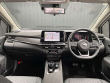 広々とした視界を体感できます。運転が楽しくなりますね。