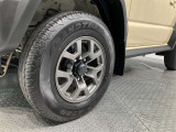 『純正アルミホイール装着車になります!』スタイリッシュでとてもかっこいいですね♪