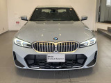 BMW代表的な特徴のキドニーグリル。BMWのすべてのモデルに採用され、BMWらしさを強調しております。