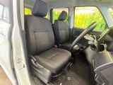 ドライバーによって運転しやすいポジションは異なり、あの車はどうなのか不安なこともありますよね。気になるお車は店頭で乗り込んでご確認いただけます♪