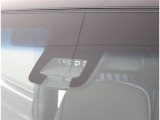 TOYOTA SAFETY SENSEは道路状況、車両状態、天候状態及びドライバーの操作状況などによっては、作動しない場所があります。あくまで運転補助機能です。