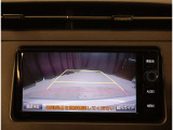 バックモニター付き。駐車の際のサポートとなり、必須アイテムのひとつですよね。それでも、バックする際は必ずご自身の目で確認をしてください。