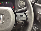 Hondaセンシングの機能のひとつ、アダプティブクルーズコントロール付!アクセルから足を離しても設定したスピードと前車との車間を保ち走行してくれます!車線維持もアシスト☆高速道路で疲労軽減ですね☆