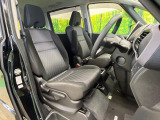 ドライバーによって運転しやすいポジションは異なり、あの車はどうなのか不安なこともありますよね。気になるお車は店頭で乗り込んでご確認いただけます♪