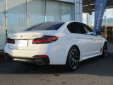名鉄AUTOオリジナルコーティングMコートをはじめウインドフィルム施工、ドライブレコーダー取付、BMWパフォーマンスアクセサリーなど各種承ります。