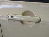 ☆車内の隅々まで徹底クリーニング!目に見えない汚れも落とします!除菌ウイルス除去・消臭でお子様にも安心!