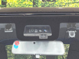 【スズキ セーフティサポート】走行中に前方の車両等を認識し、衝突しそうな時は警報とブレーキで衝突回避と被害軽減をアシスト。より安全にドライブをお楽しみいただけます。