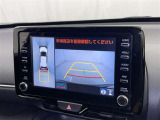 バックモニター付なので後退時に後方が見えるので安心。 車は構造上、死角がたくさんなので万が一を考えると必須ですね。 あくまで補助の為の装備、バックは目視で確認する事が重要ですよ。