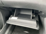 グローブボックスはとっても大きくて使いやすいですよ!他にも収納が充実しているので小物もスッキリ収まりますよ!