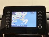 いまや必須装備「ナビゲーション」搭載!知らない場所にスイスイッとドライブ。もう、これなしではハンドルを握れませんね!でも運転中の操作は危険ですのでご注意ですね☆