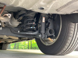 お車を安心してお乗りいただく為には、足回りの定期点検が欠かせません。サービスサポート(有償保証)では無料点検もご提供しており、安心のカーライフをお過ごしいただけるサポート体制が整っています。