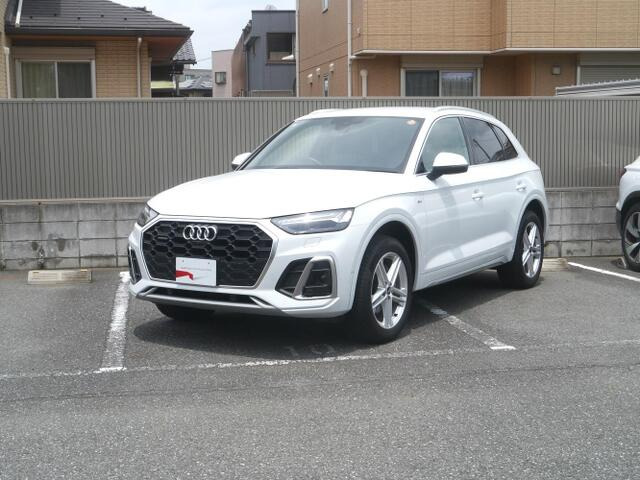 Q5 40 TDI クワトロ Sライン ディーゼル 4WD 