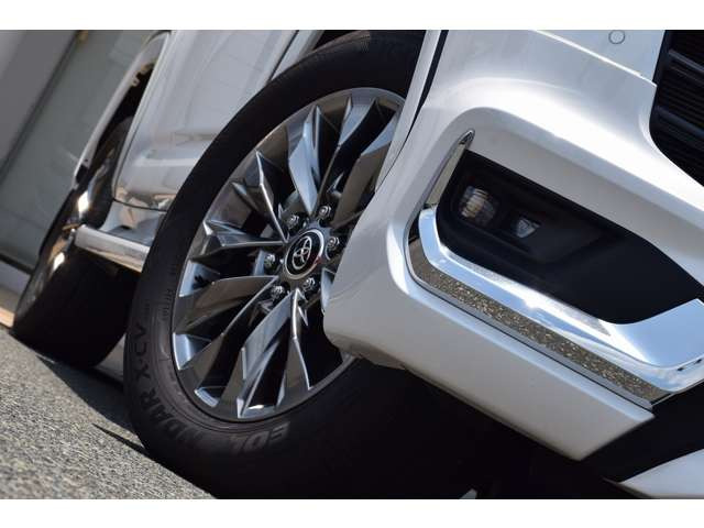 トヨタ ランドクルーザー300 3.5 ZX 4WD の中古車詳細 (11,000km