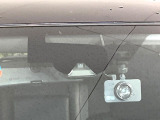 【エマージェンシーブレーキ】走行中に前方の車両等を認識し、衝突しそうな時は警報とブレーキで衝突回避と被害軽減をアシスト。より安全にドライブをお楽しみいただけます。
