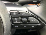 【レーダークルーズコントロール】高速道路での長距離走行が楽に!!自動で速度を保つクルーズコントロールが、衝突軽減システムと連携し、前方の車両を感知して車間を保つように速度調節してくれます!!