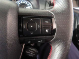 ハンドルから手を離さずディスプレイの操作が可能です