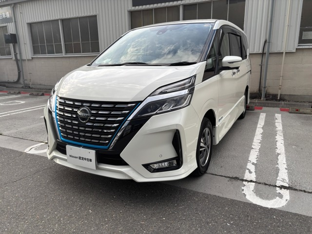セレナ 1.2 e-POWER ハイウェイスターV