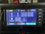 トヨタ純正7インチナビ(NSCN-W86)装備。