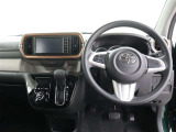 足元広々な運転席です!