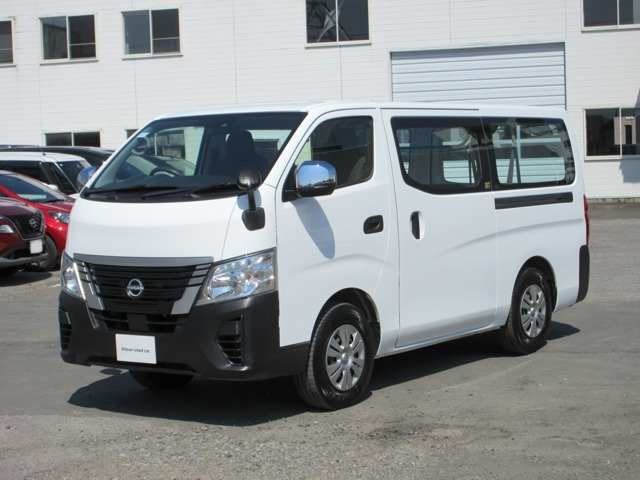 キャラバン 2.4 DX ロングボディ ディーゼルターボ 4WD