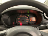 充実の装備が揃った中古車で快適なカーライフを。豊富な機能で便利さを追求し、使いやすさと安心感を提供します。安全性と快適性を追求した整備済み車両で、心地よいドライブをお楽しみください。